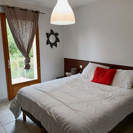 Villa de la croix de la main Veyrignac Extérieur photo